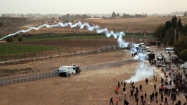 Kurds protest against Syria-Turkey border wall