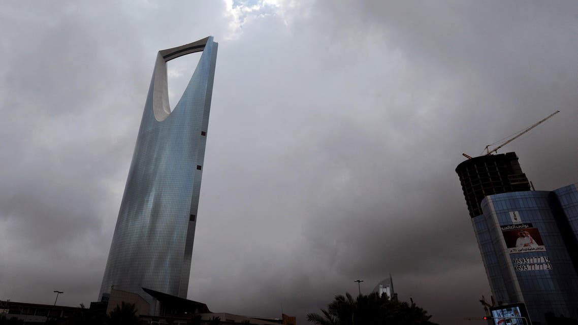 Heavy rain floods Riyadh