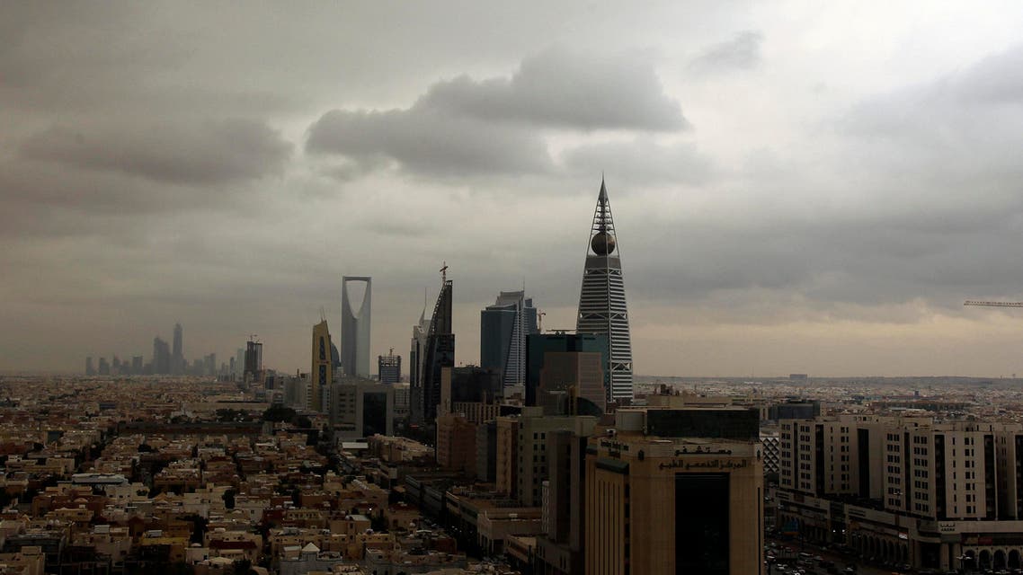 Heavy rain floods Riyadh
