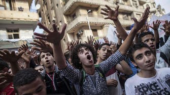 قتيل في اشتباكات التحرير.. والشرطة تخلي الميدان