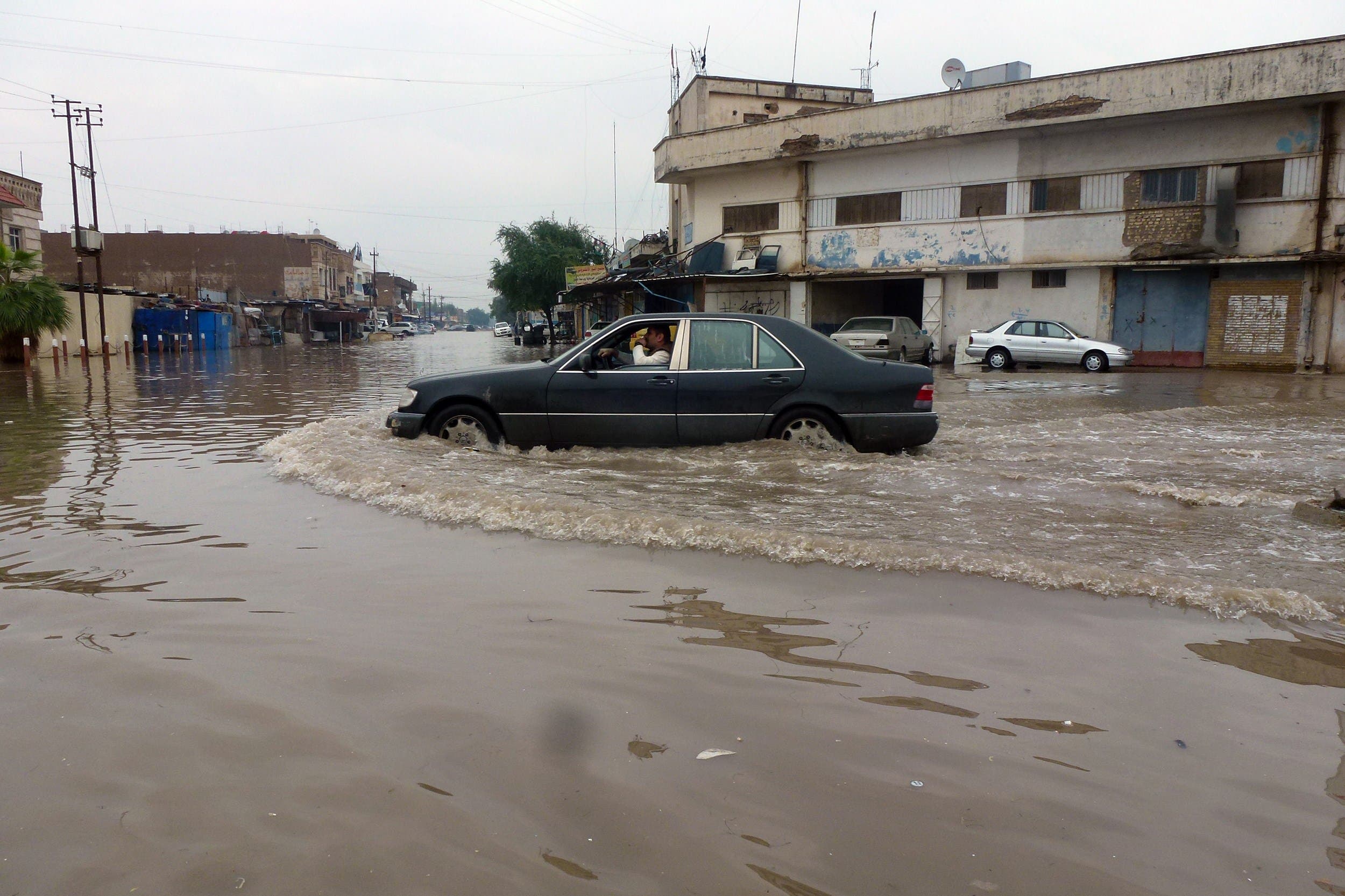 Rain lashes Abu Dhabi as storms hit Gulf region | Al Arabiya English