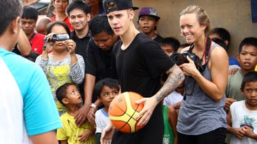 Justin Bieber visits Philippine typhoon victims