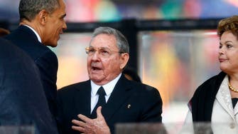 White house dismisses critics over Obama-Castro handshake