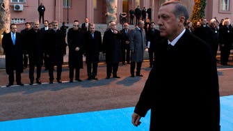 Turkey removes another 25 police chiefs over graft inquiry