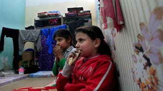 الجوع يقتل 15 فلسطينياً بمخيم اليرموك في سوريا