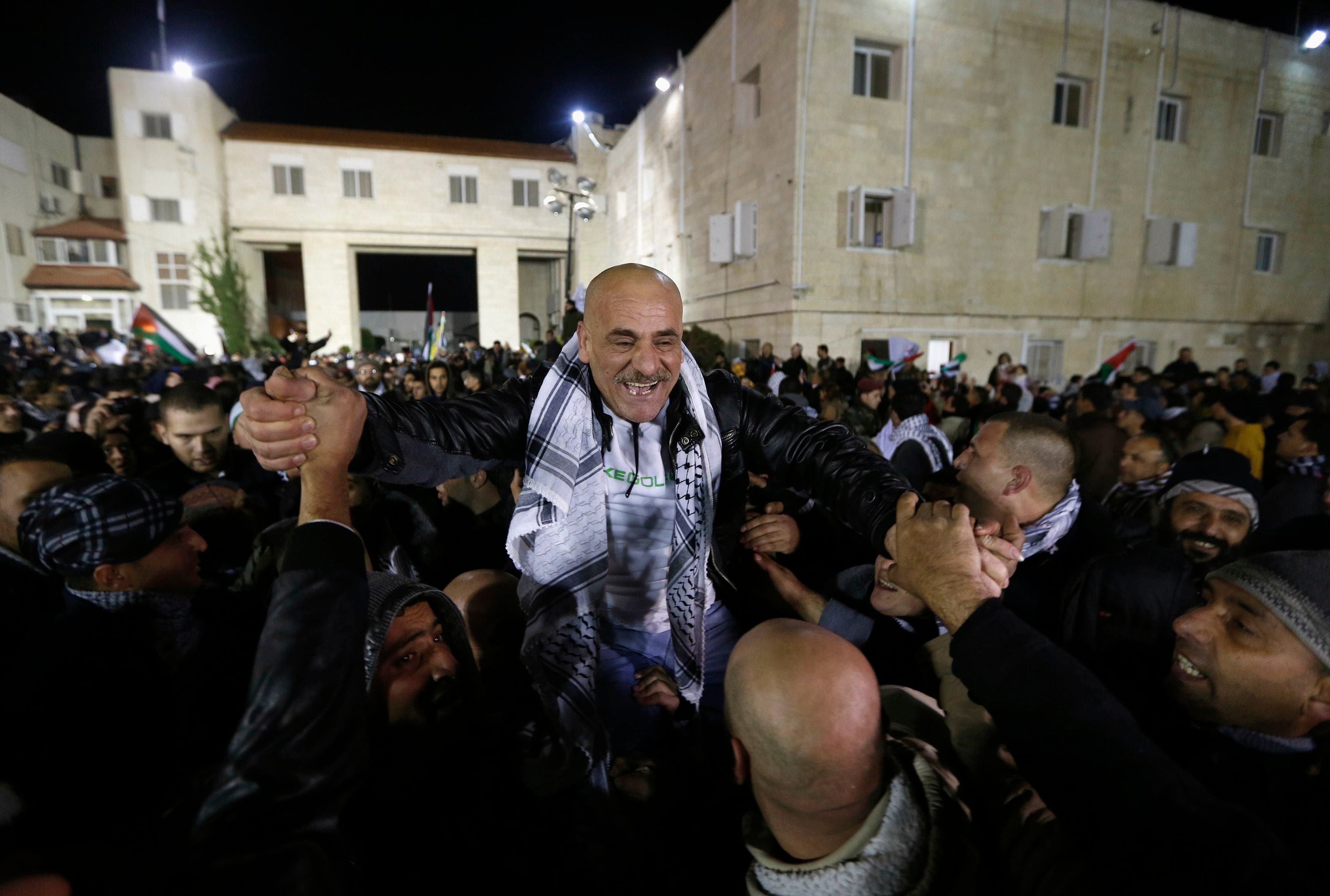Israel releases Palestinian prisoners