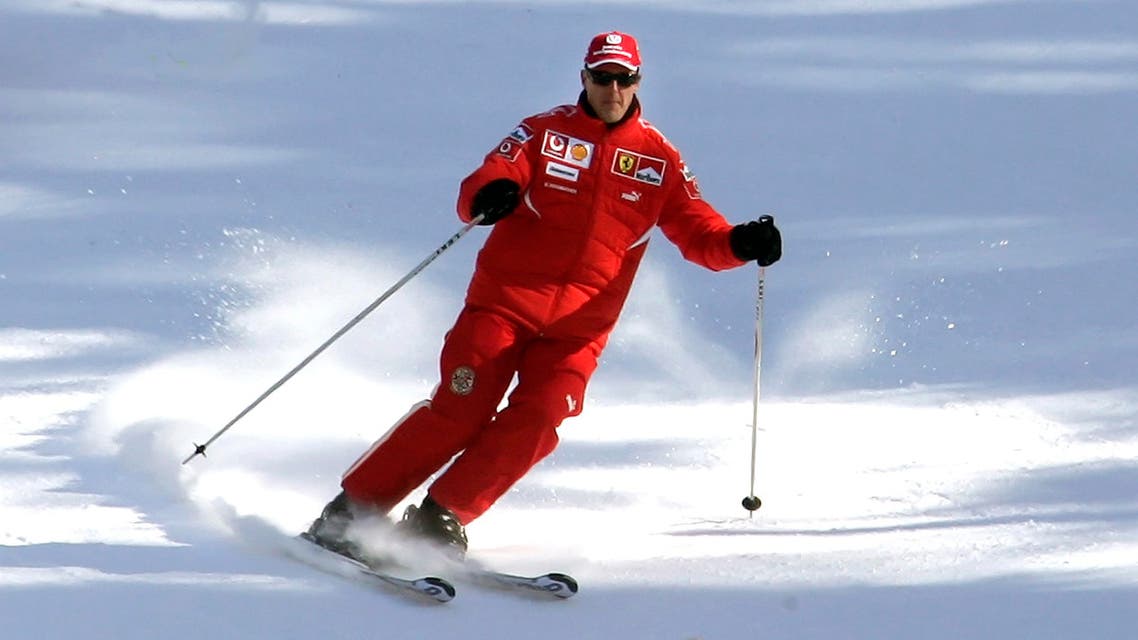 Ferrari's Formula One driver Michael Schumacher of Germany skis during his team's winter retreat in the Dolomite resort of Madonna Di Campiglio January 12, 2006.