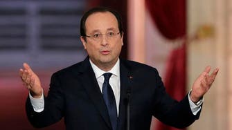 Hollande says 700 from France fighting in Syria