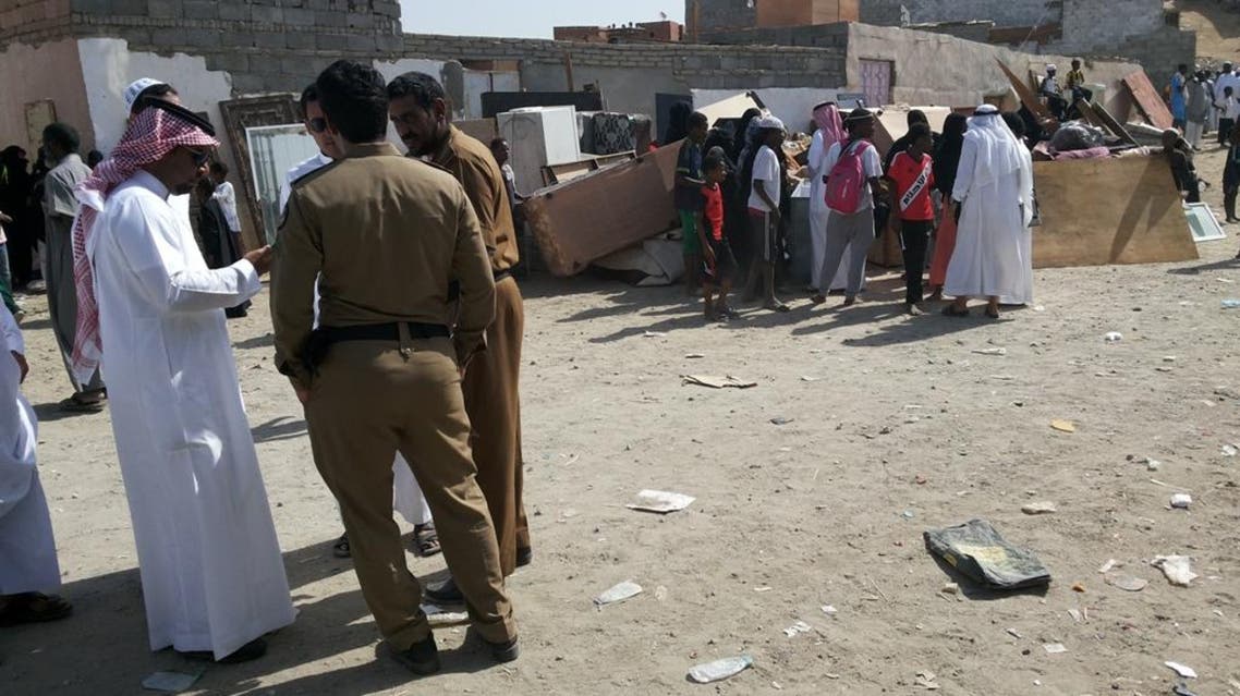 إصابة رجال أمن أثناء قيامهم بإزالة تعديات في مكة المكرمة