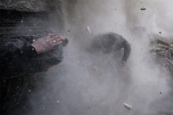 اللقطة الفائزة بجائزة الصورة الاخبارية ضمن مجموعة من 12 صورة من سوريا