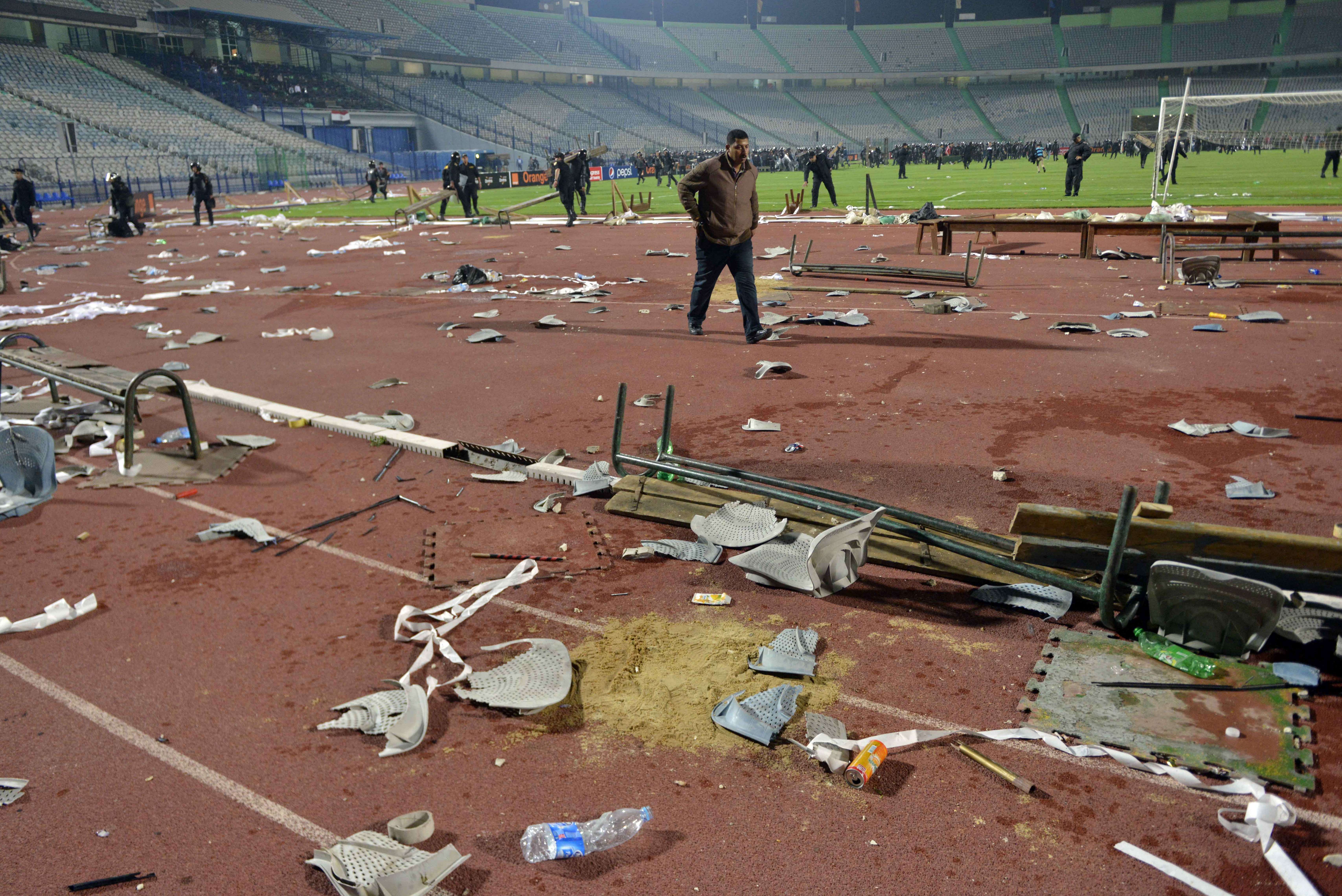 Despite triumph, Ahly fans clash with police in Cairo