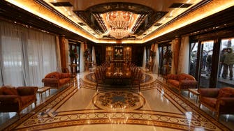 Ukrainians tour Yanukovich’s empty luxury estate