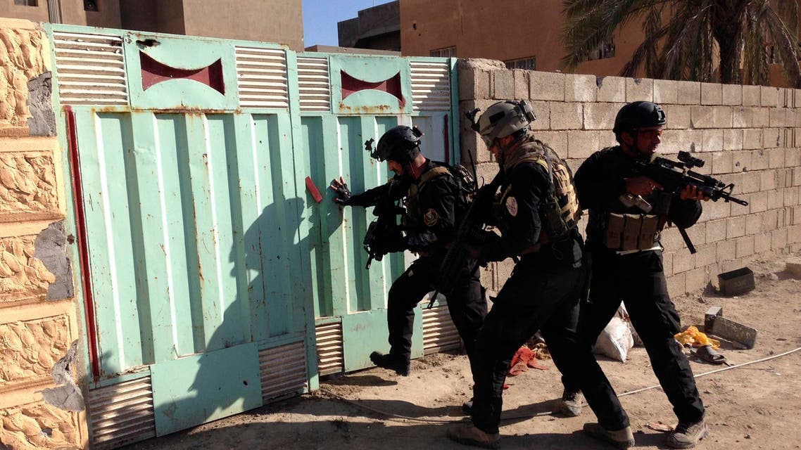 جانب من عمليات الجيش العراق لضرب داعش في الأنبار