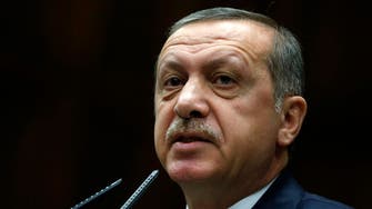 الرئيس التركي يستبعد حجب موقعي فيسبوك ويوتيوب
