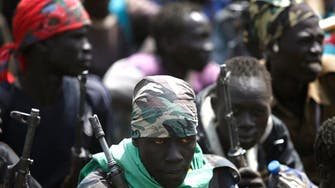 South Sudan army battles rebels in key oil town 