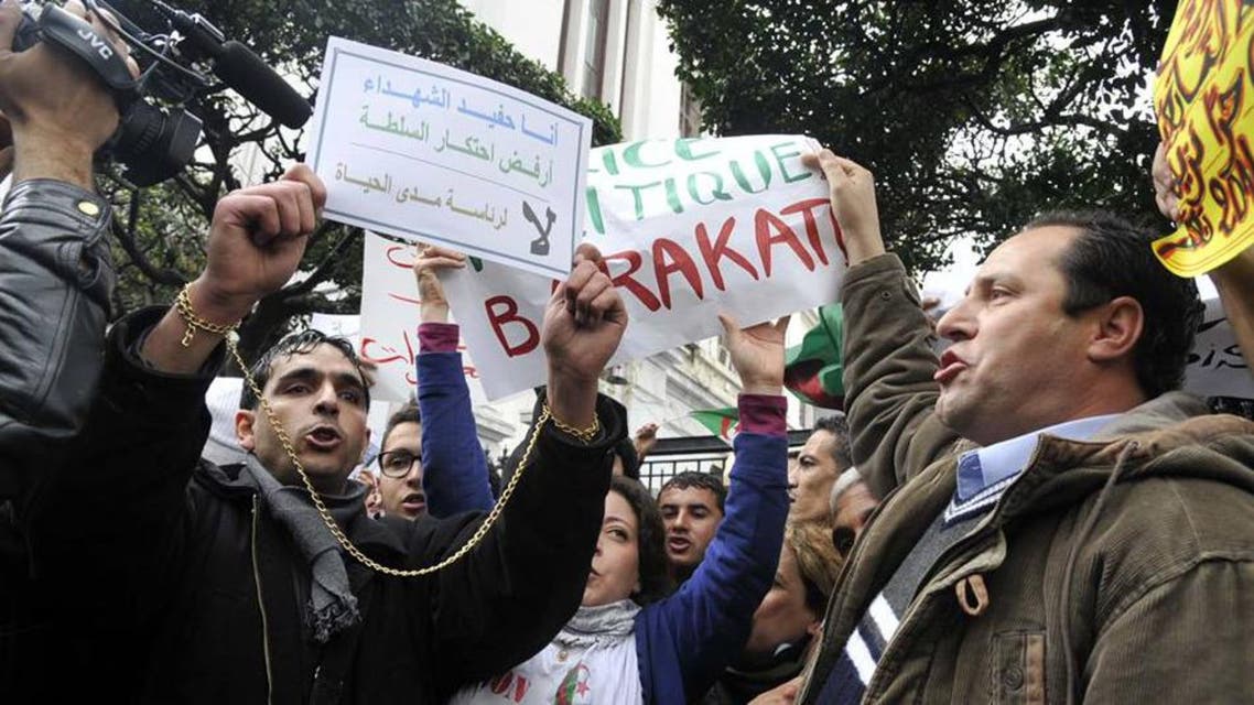 تجمعين ل" بركات "و "رفض " وسط العاصمة ضد الولاية الرابعة لبوتفليقة