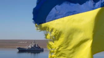 Russian troops seize Ukraine navy base in Crimea