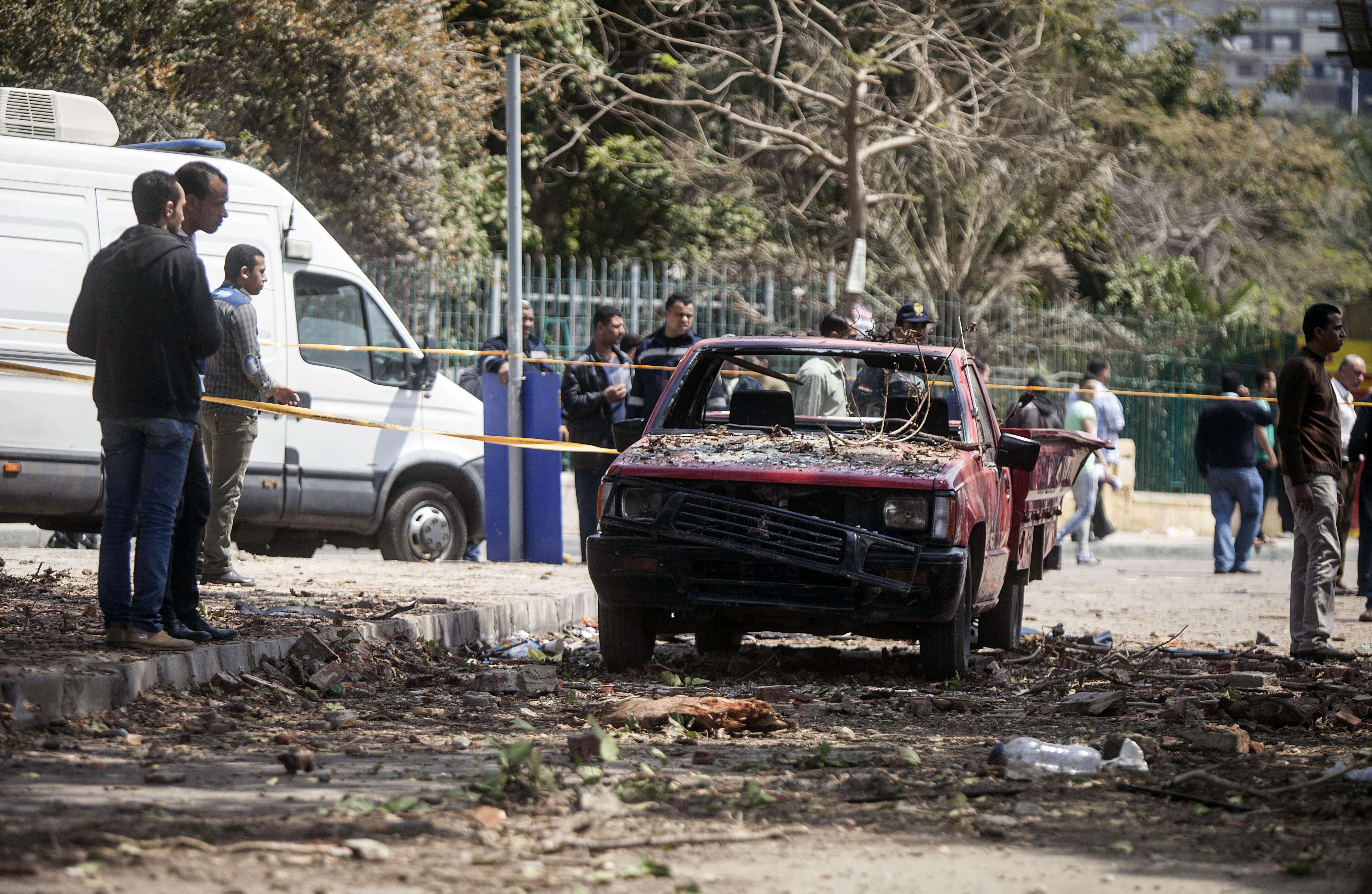 Blasts at Cairo University 