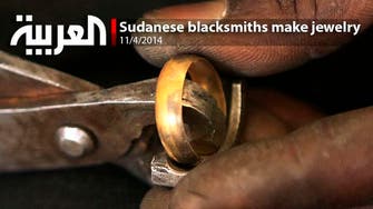 Sudanese blacksmiths make jewelry