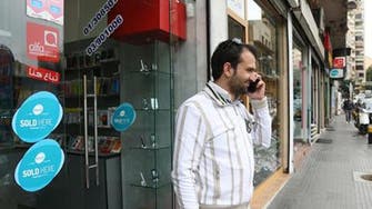 حكومة لبنان تستعيد إدارة شركتي الاتصالات المتنقلة