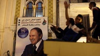 الجزائر.. النتائج الأولية ترجح بقاء بوتفليقة رئيساً