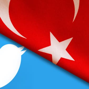 برلمان تركيا يمرر قانوناً للسيطرة على تويتر وفيسبوك