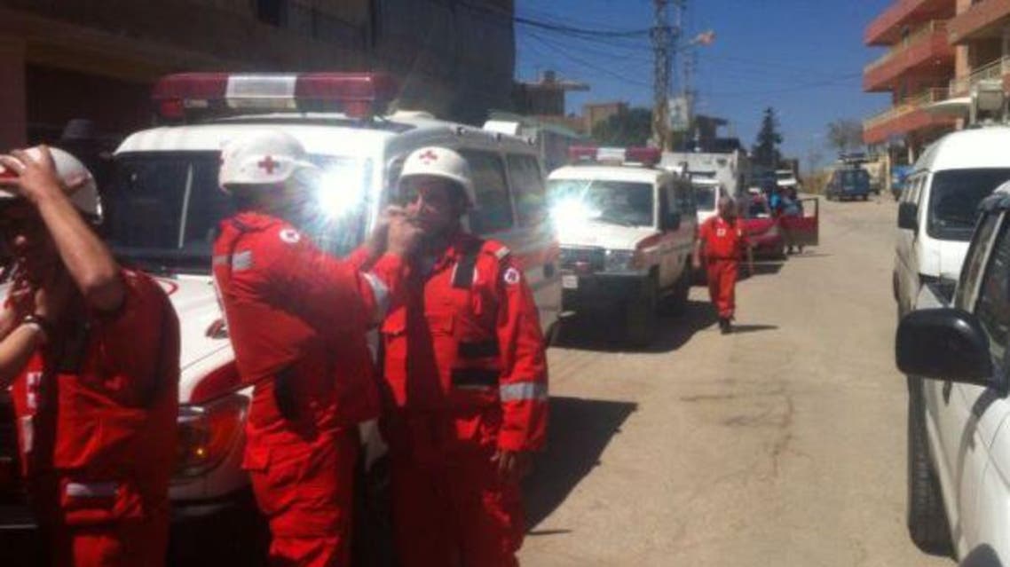 قوافل من مساعدات غذائية وطبية تصل مدينة الطفيل على حدود لبنان مع سوريا
