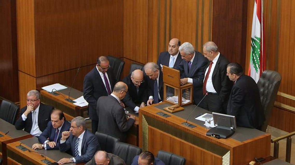 جلسة تصويت لانتخاب رئيس في برلمان لبنان