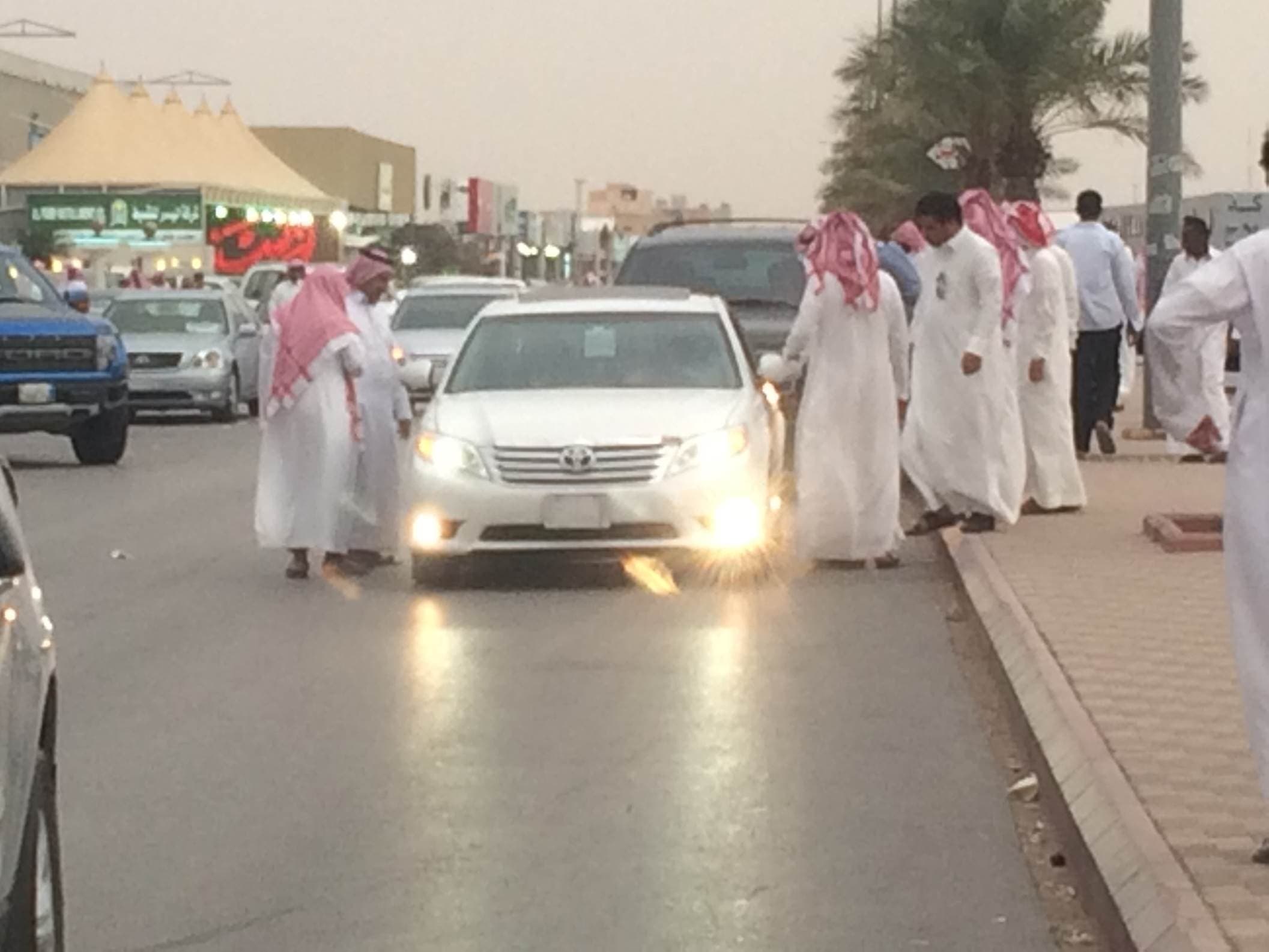 تفاوض في وسط الطريق