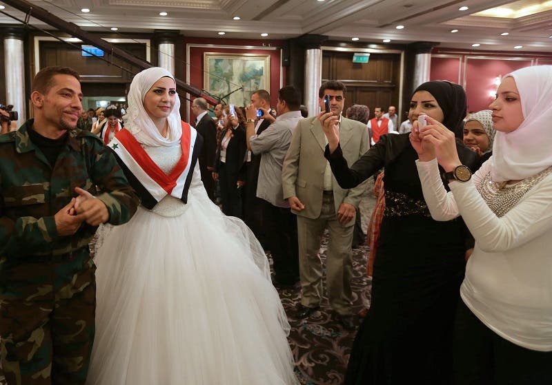 Mass wedding in Syria