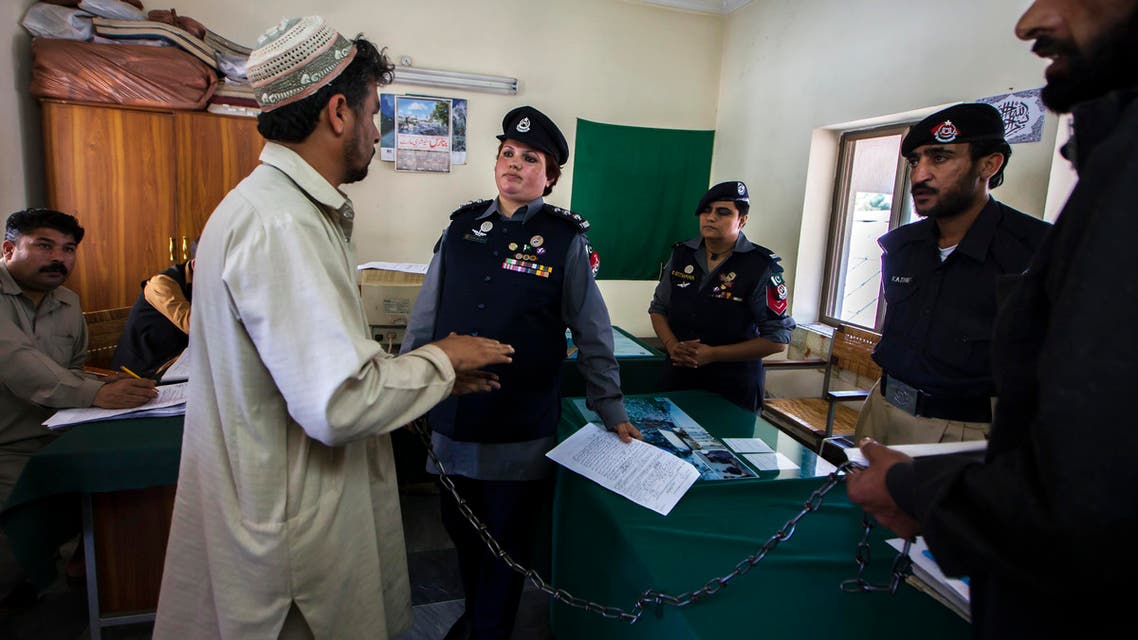 Representational photo / Pakistani Police Inspector Shazadi Gillani (C) interrogates a man at a police station in Abbottabad Sept. 18, 2013. (Reuters)