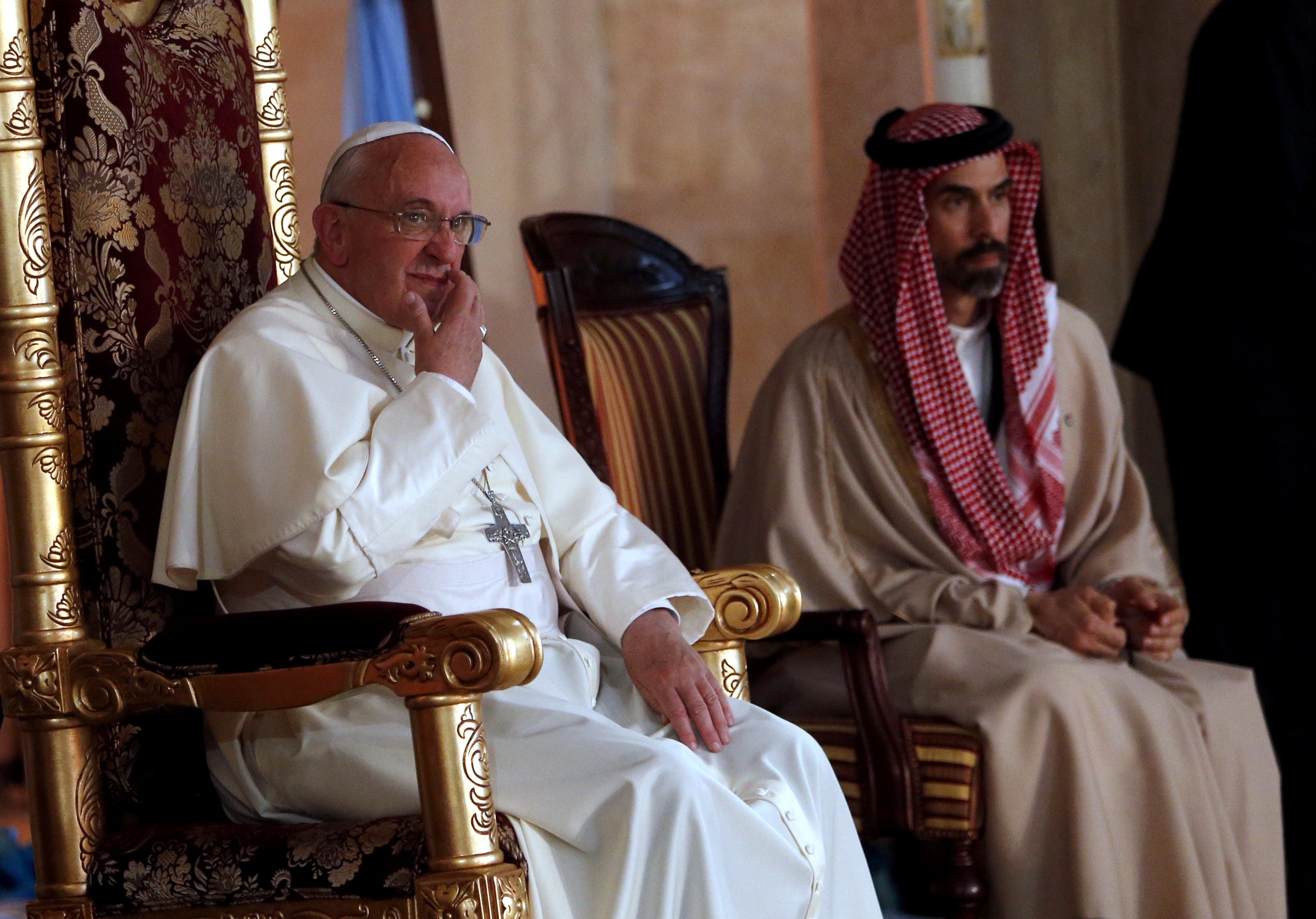 Christians rejoice as Pope kicks off Holy Land visit in Jordan