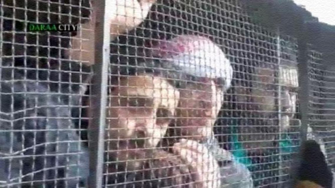 معتقلاً سياسياً يأملون الخروج من سجون الأسد