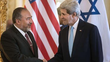 John Kerry (R) and Israeli FM Avigdor Lieberman meet at the U.S. Chief of Mission Residence in Paris, France. (AFP)