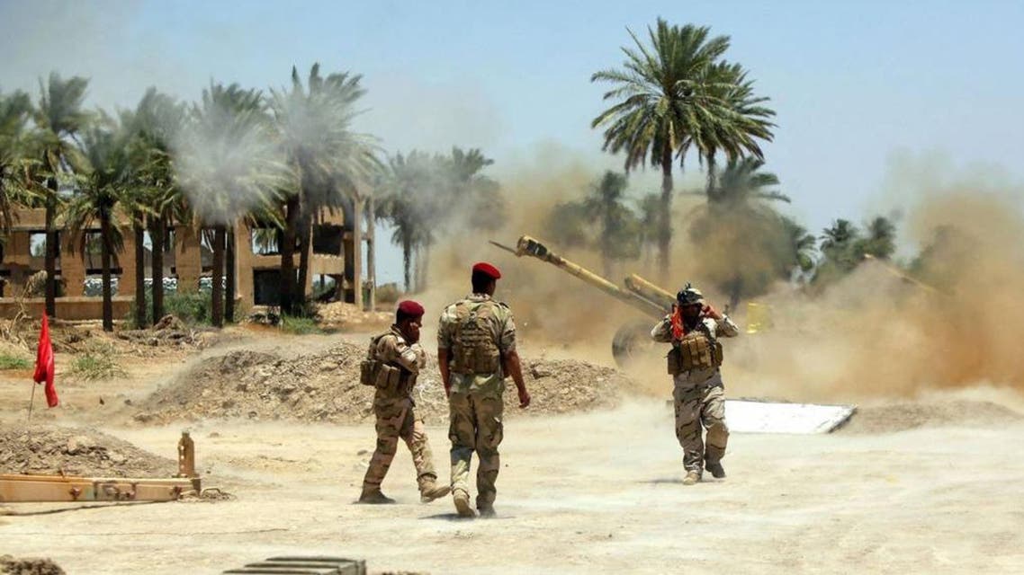 الجيش العراقي يقصف داعش