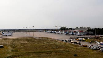 تدافع الركاب لمغادرة ليبيا بعد فتح مطارين صغيرين