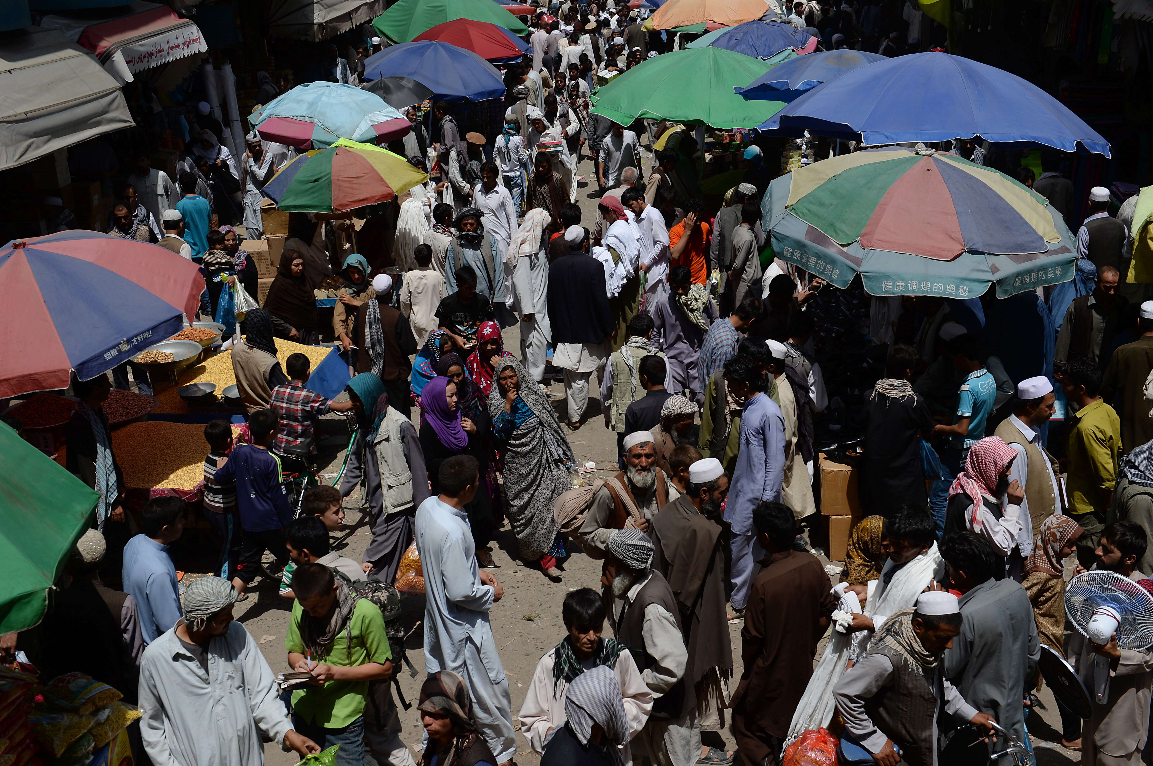 Afghans get ready to celebrate Eid