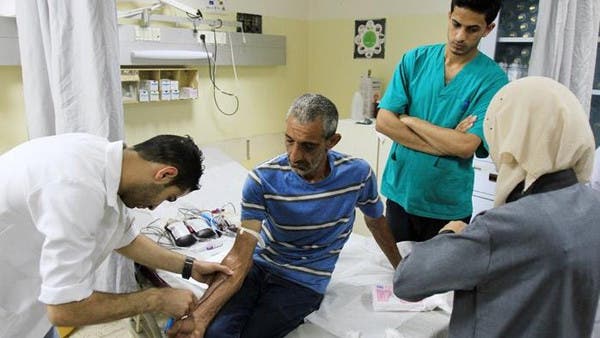 تبرع بالدم في مستشفيات غزة