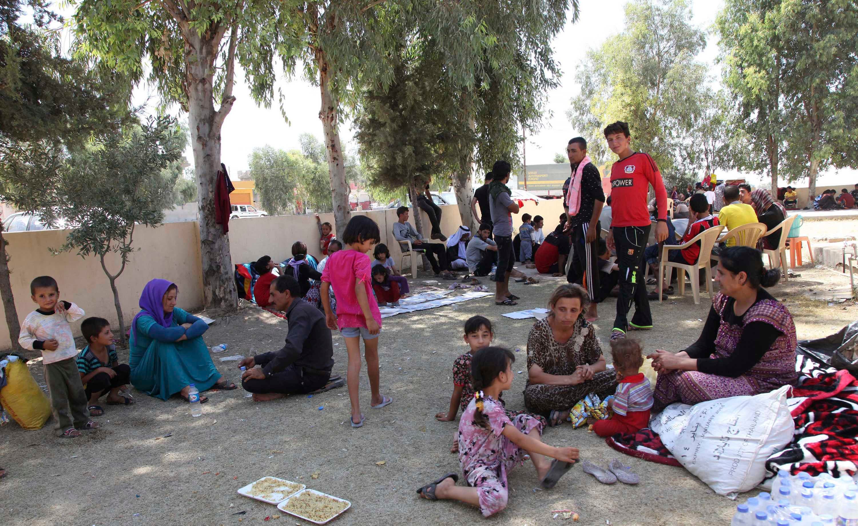 Yazidi refugees flee ISIS threat