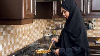 Study: 77% Saudi men support home employment for women