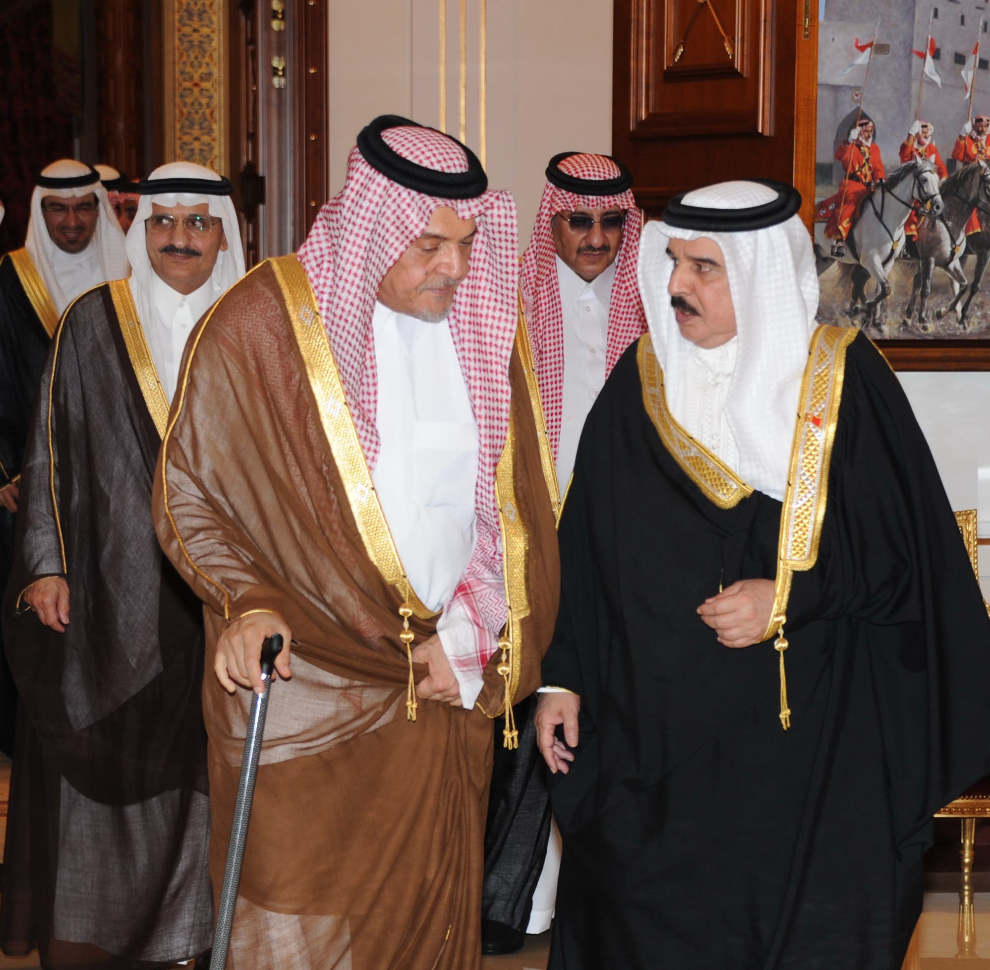 العاهل البحريني والسعودية