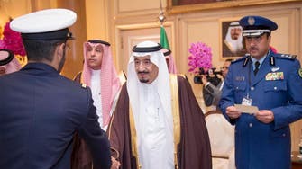 Saudi Crown Prince Salman meets with military Saudi students in France 