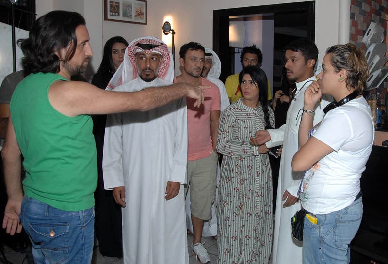 المخرج منير الزعبى يوجه فريق العمل