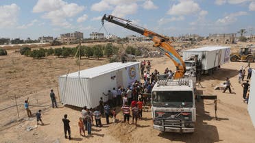 Palestinians receive mobile homes  