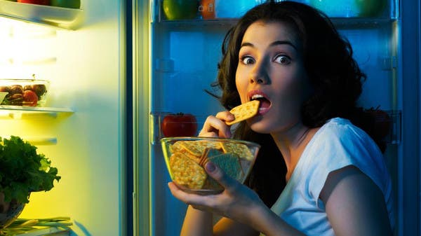 Don't get caught cheating: Do's and don'ts of midnight snacking | Al Arabiya English