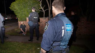 Two arrested in Australia anti-terror raids 