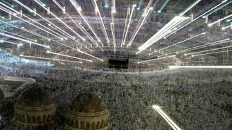 Egyptians make their way to hajj despite obstacles 