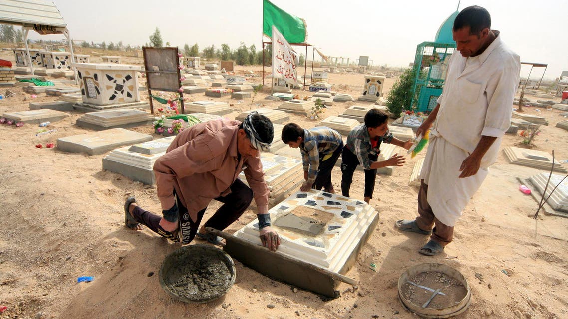Kerbala Iraq Shiites Cemetry Reuters