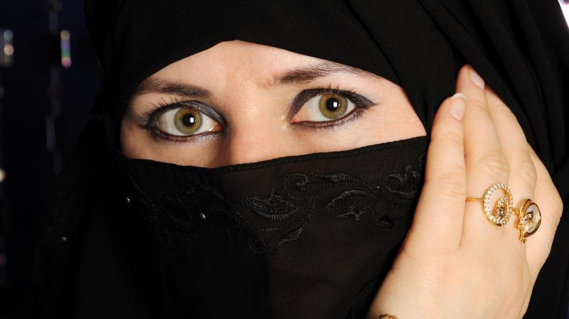 woman veil shuttertsock