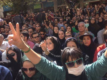 مظاهرات في إيران ضد ظاهرة حرق النساء بالأسيد